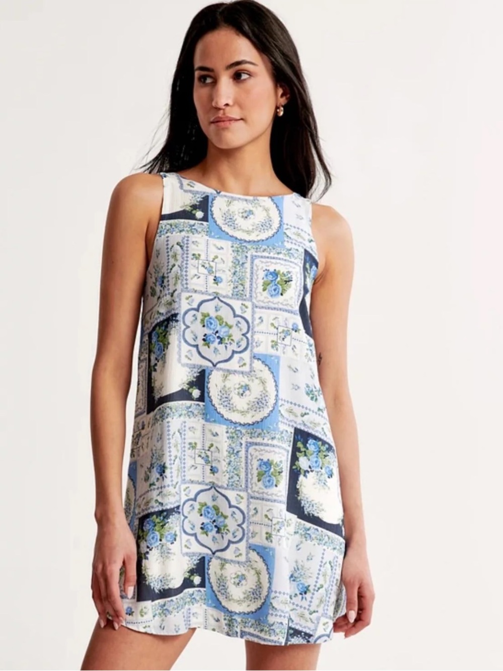 Abercrombie & Fitch Floral Patchwork Crinkle Swing Mini Dress in Large